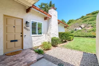 Photo #1: 260011447 Listing 