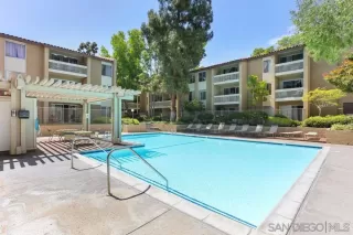 Photo #3: 260011477 Listing