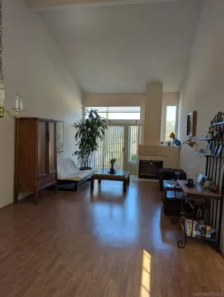 Photo #3: 260011480 Listing 
