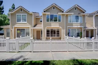 CHERRY TREE WALK Condos for Sale
