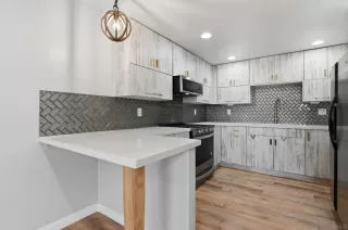 Photo #5: 260011535 Listing 