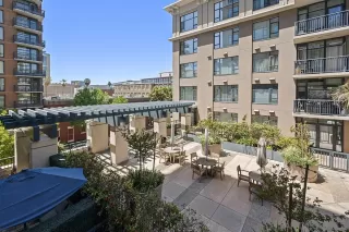Photo #3: 260011579 Listing 
