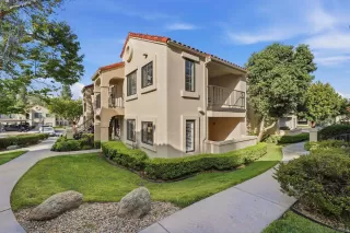 Photo #1: 260011612 Listing
