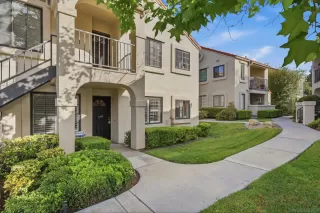 Photo #2: 260011612 Listing