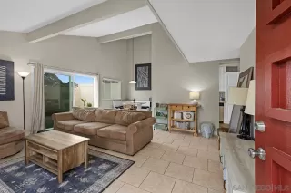 Photo #2: 260011614 Listing 