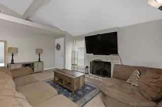 Photo #5: 260011614 Listing 