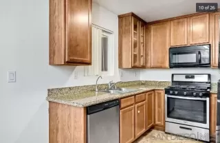 Photo #3: 260011624 Listing