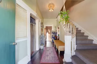 Photo #6: 260011632 Listing