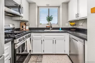 Photo #1: 260011633 Listing