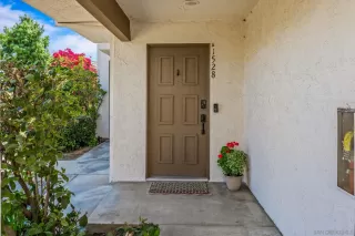 Photo #3: 260011633 Listing
