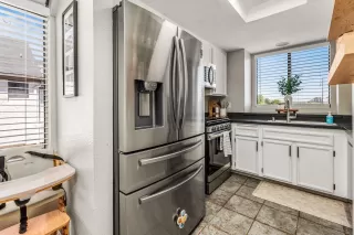Photo #5: 260011633 Listing