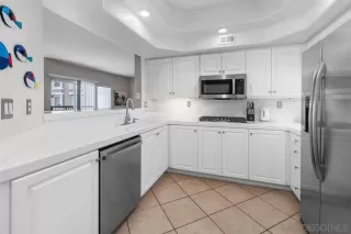 Photo #6: 260011636 Listing
