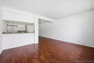 Photo #1: 260011644 Listing
