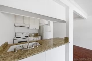 Photo #6: 260011644 Listing