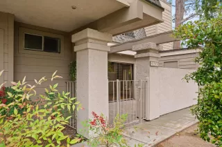 Photo #2: 260011669 Listing 