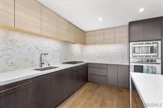 Photo #5: 260011708 Listing 