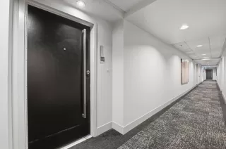 Photo #4: 260011747 Listing