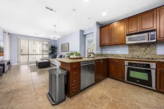 Photo #1: 260011760 Listing
