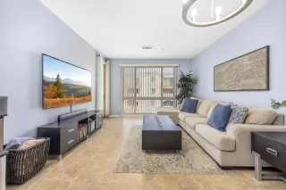 Photo #5: 260011760 Listing