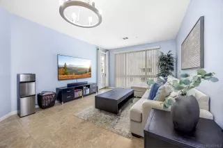 Photo #6: 260011760 Listing