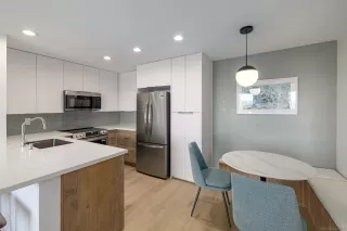 Photo #5: 260011780 Listing