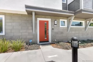 Photo #3: 260011785 Listing