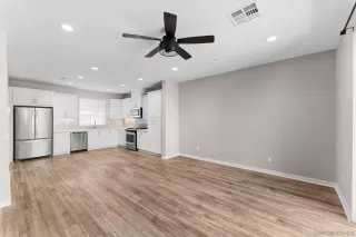 Photo #2: 260011790 Listing