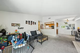 Photo #2: 260011791 Listing
