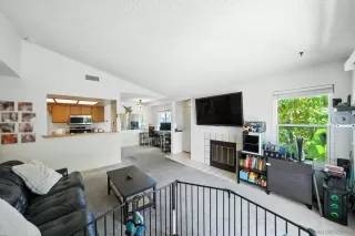 Photo #3: 260011791 Listing