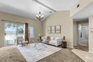 Photo #3: 260011801 Listing