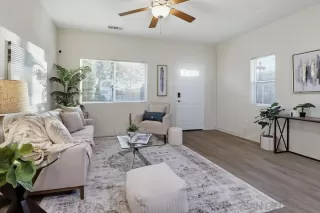 Photo #2: 260011819 Listing 