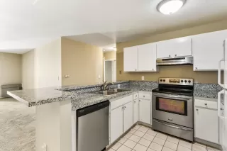 Photo #6: 260011824 Listing 