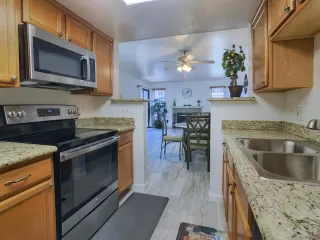 Photo #4: 260011838 Listing 