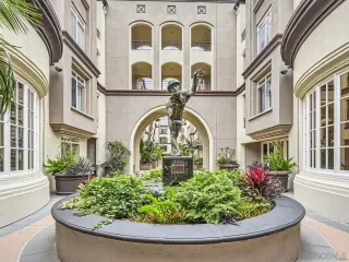 Browse active condo listings in REGENTS LA JOLLA