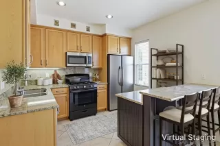 Photo #3: 260011918 Listing 