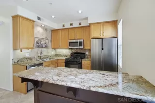 Photo #5: 260011918 Listing 