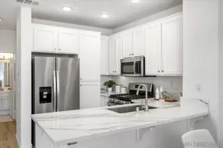 Browse active condo listings in BRIDGEPORT