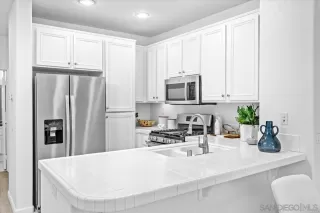 Photo #6: 260011921 Listing 