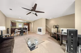 Photo #1: 260011928 Listing 