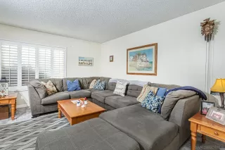 Photo #2: 260011948 Listing 