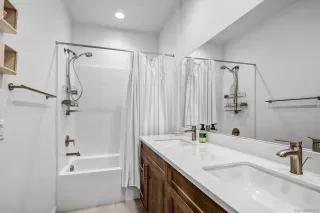 Photo #3: 260011961 Listing 