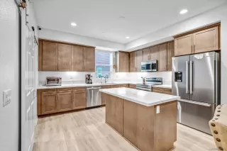 Photo #4: 260011961 Listing 