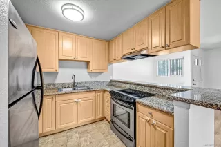 Photo #6: 260011962 Listing
