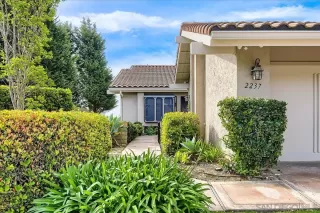 Photo #3: 260011991 Listing