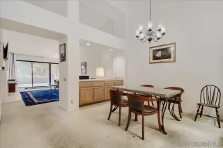 Photo #5: 260011991 Listing