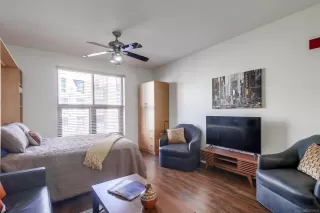 Photo #4: 260011992 Listing