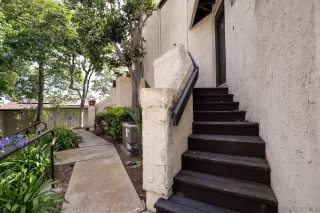 Photo #6: 260012022 Listing