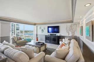 Photo #5: 260012024 Listing