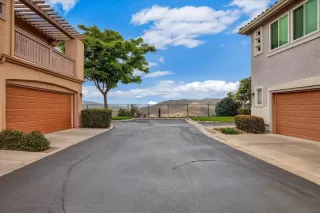 Photo #4: 260012064 Listing