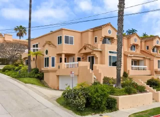 Photo #1: 260012068 Listing 